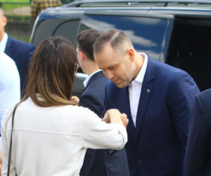Nawrocki na procesji z rodziną
