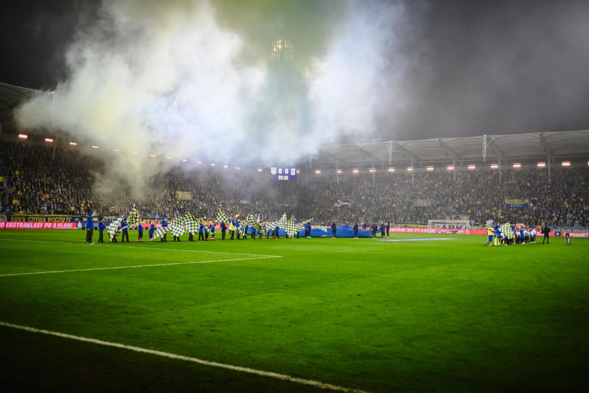 Arka Gdynia - Lech Poznań: Zdjęcia kibiców z meczu 15. kolejki PKO BP Ekstraklasy