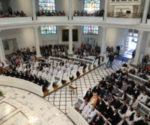 9 kobiet wyświęconych na księży w Warszawie. To pierwszy taki przypadek w Polsce