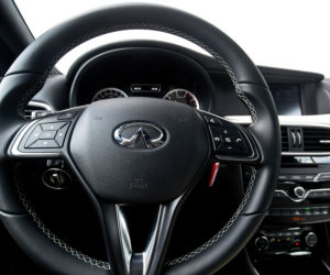Infiniti Q30 1.6t Premium Tech Gallery White