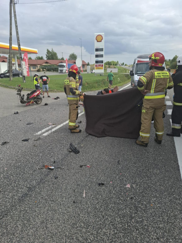 Śmiertelny wypadek na DK9 pod Sandomierzem. Nie żyje kierowca skutera 