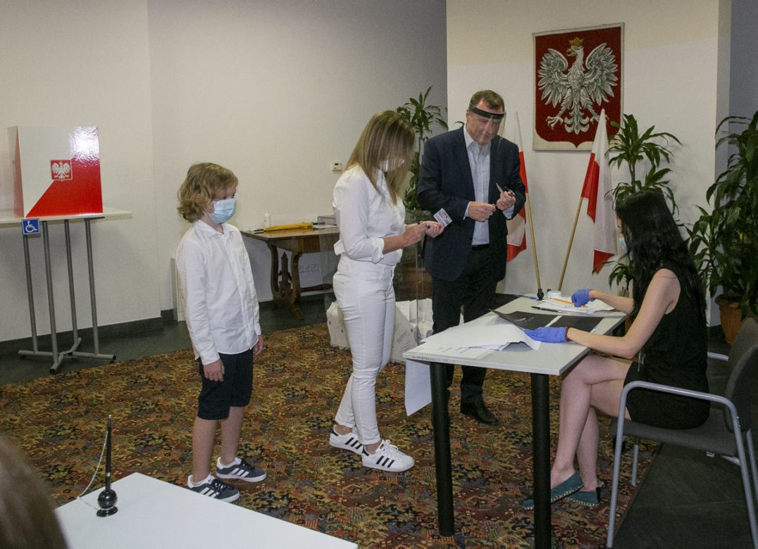 Wybory prezydenckie 2020. Jacek Kurski z rodziną