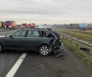 Pożar samochodu na A2 koło Poznania