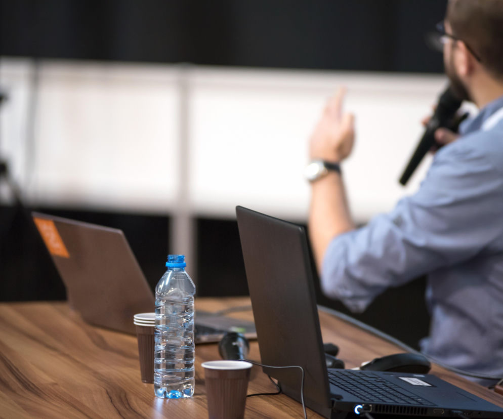 „Autyzm – każdy jest ważny”. Stowarzyszenie  Karuzela zaprasza na konferencję w Radomiu