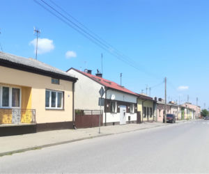 To najpiękniejsze średniowieczne miasteczko w łódzkim. Kiedyś było częścią Mazowsza