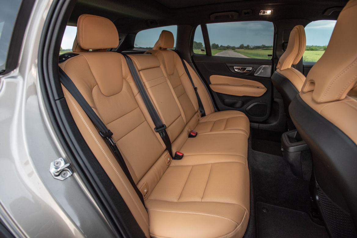 Volvo V60 D4 AWD Cross Country Pro