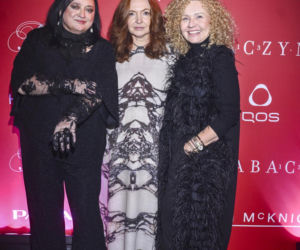 Książkiewicz pokazała majtki, Olejnik jak diwa i Grochowska w zbroi. Tłum gwiazd na pokazie Baczyńskiej