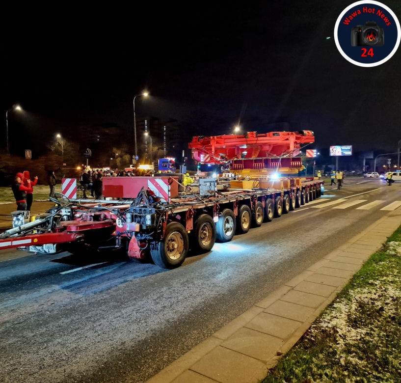 Gigantyczna tarcza w nocy przejechała przez Warszawę. Tak wyglądaj jej transport!