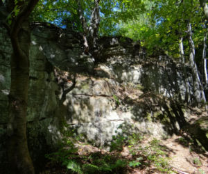 Jak z Dolnego Śląska, ale na Śląsku. Niezwykłe skalne miasto w Beskidach