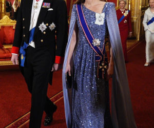  Stare zdjęcia księżnej Kate! Nie uwierzysz, jak się zabawiała