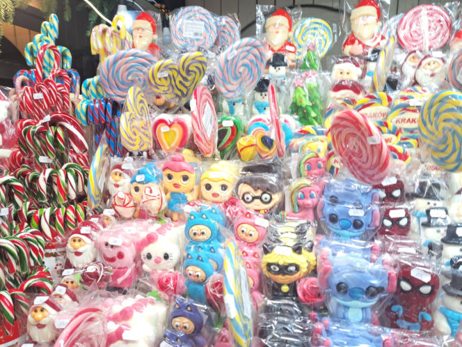 Jarmark Bożonarodzeniowy 2025 na Rynku Głównym w Krakowie. Jedzenie drogie jak nigdy