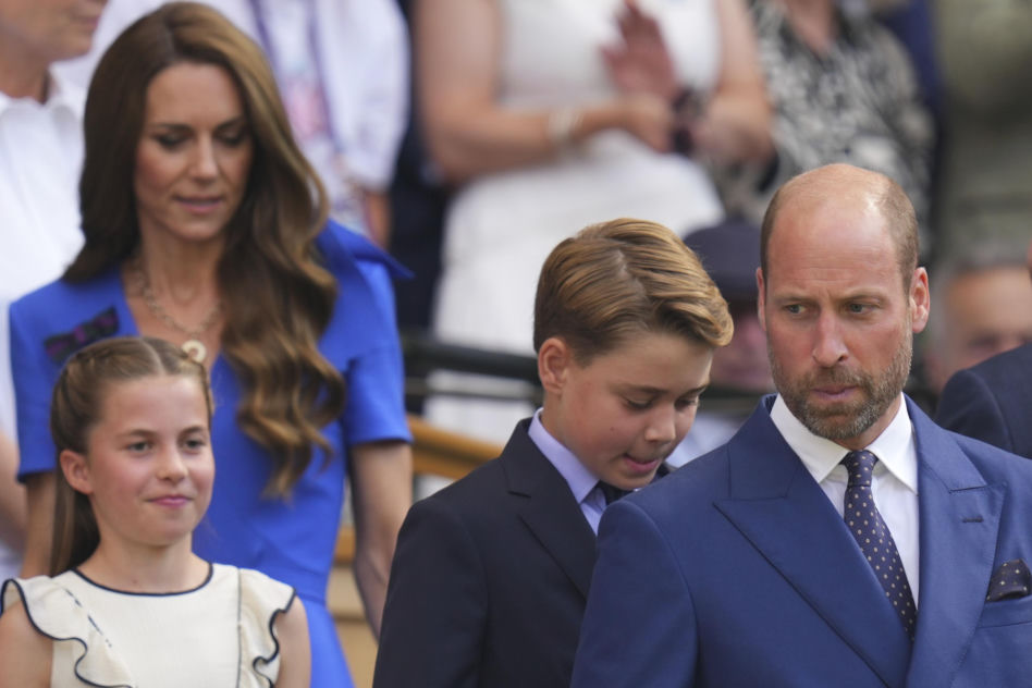 Księżna Kate, księżniczka Charlotte, książę George i książę William