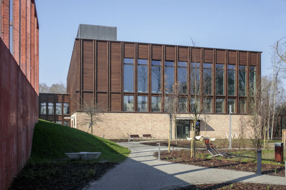 Grand Prix Nagrody Architektonicznej Prezydenta Warszawy 2021 dla podstawówki na Wilanowie