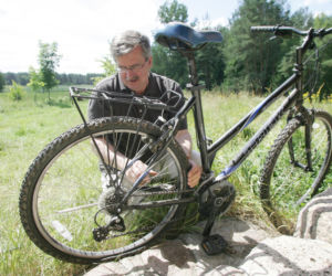Bronisław Komorowski. Maturę zdałem na tróję bo pomogły nauczycielki