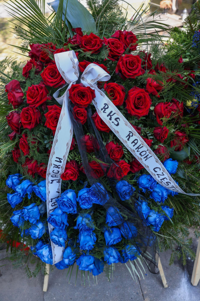 Tak wygląda grób Jacka Magiery dwa dni po pogrzebie