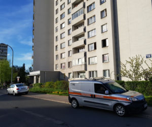 Pożar w Wilanowie. Straż pożarna, pogotowie gazowe i ambulans na miejscu 