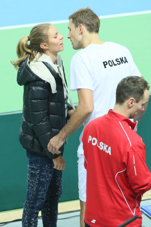 Ale jej zaserwował całusa