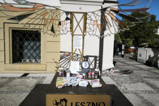 Karma zamiast zniczy na rynku w Lesznie