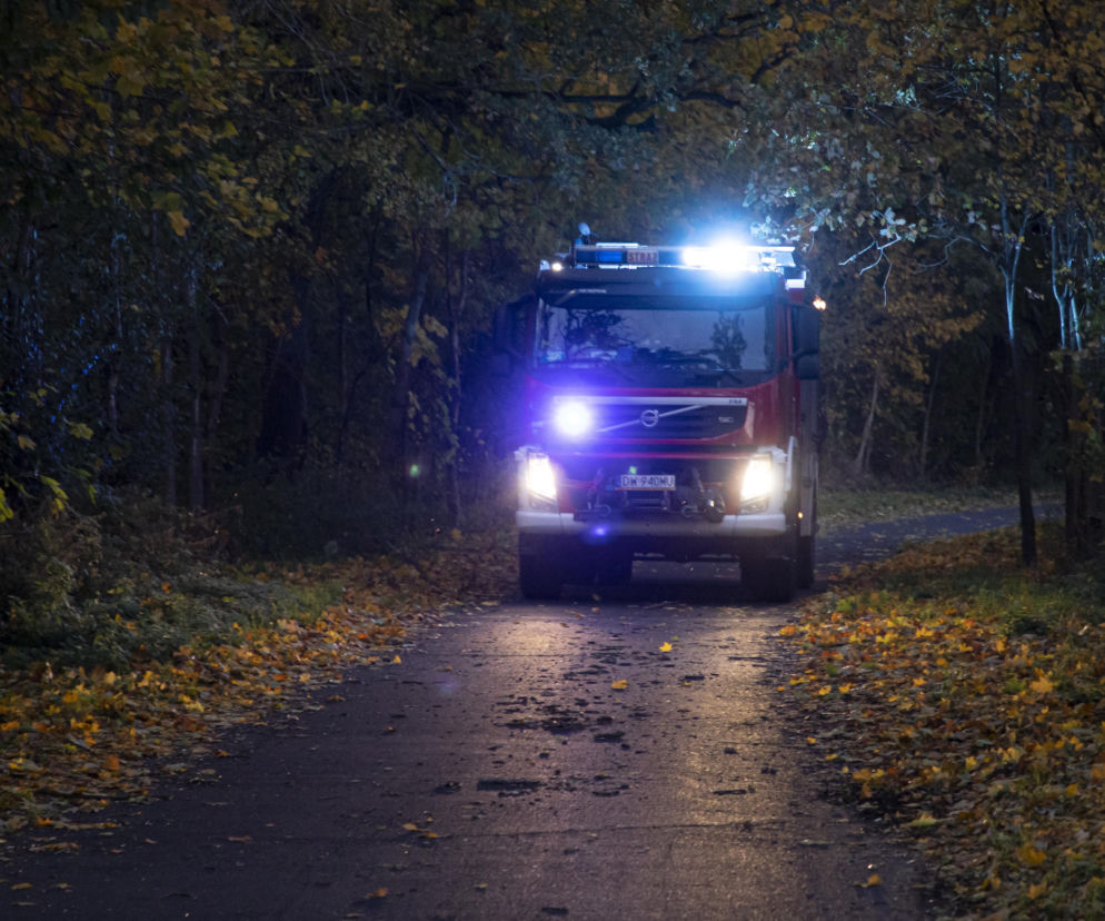 Wichury nad Polską. Są ofiary śmiertelne i ranni. Ponad 100 tys. odbiorców bez prądu. W piątek nadal groźnie