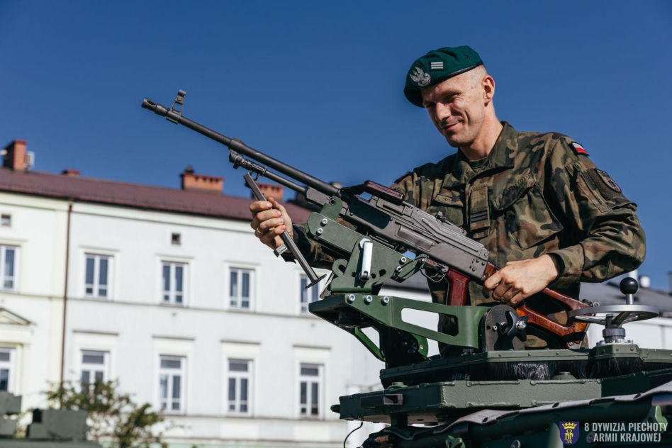 Formowanie 8. Dywizji Piechoty Armii Krajowej. Jakie są postępy i plany MON?