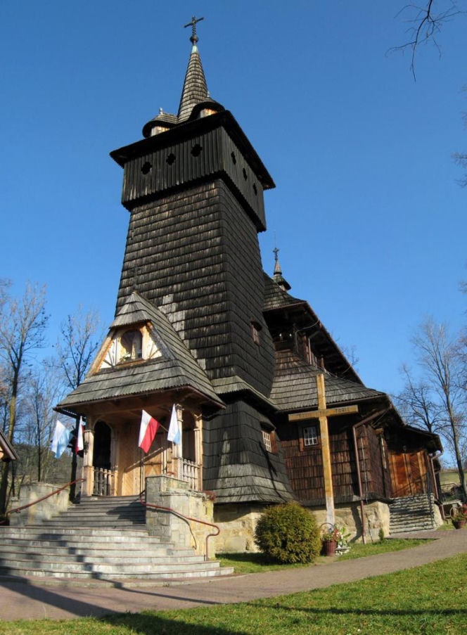 To jedna z najpiękniejszych wsi w Małopolsce. Jest dumą Podhala, która powstała pastwiskach