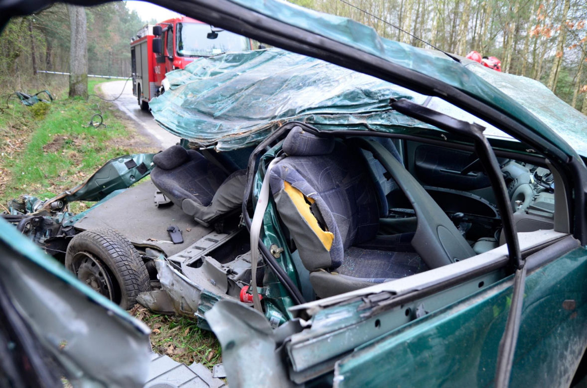 Tragiczny wypadek w Klamrach. Siedmioro nastolatków zginęło w nocy