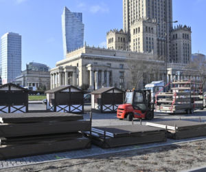 Dziwny obiekt w centrum Warszawy. Co tu powstaje? Stolica już stroi się na Boże Narodzenie!