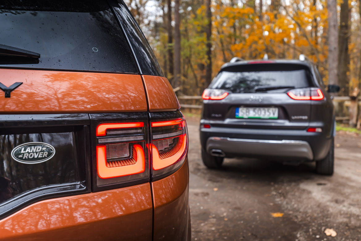 Land Rover Discovery Sport 2.0P 200 KM AT9 AWD R-Dynamic HSE vs. Jeep Cherokee 2.2 MultiJet 195 KM AT9 AWD Limited