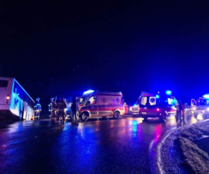 Autokar z dziećmi rozbił się pod Łukowem!