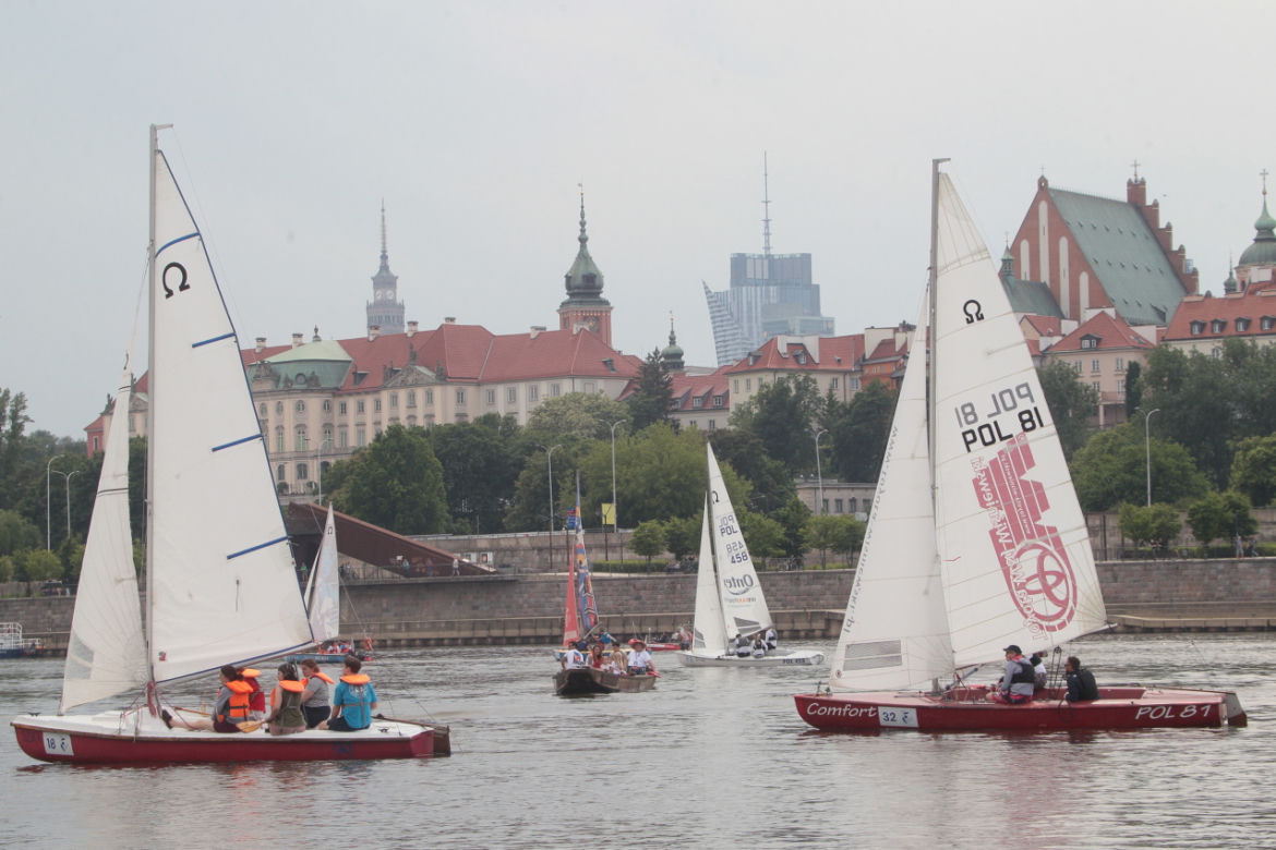 Święto Warszawy 2022. Regaty na Wiśle rozpoczęte