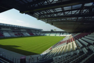 Za co wybudować stadion?