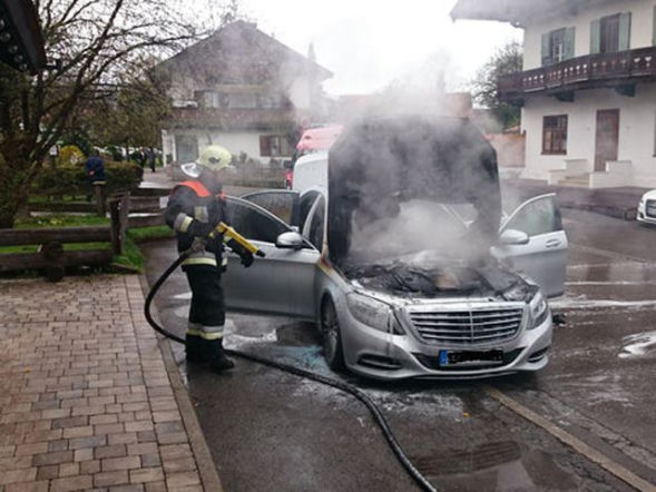Płonące supersamochody / Mercedes Klasa A