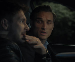 M jak miłość, odcinek 1913. Marcin (Mikołaj Roznerski), Olek (Maurycy Popiel)