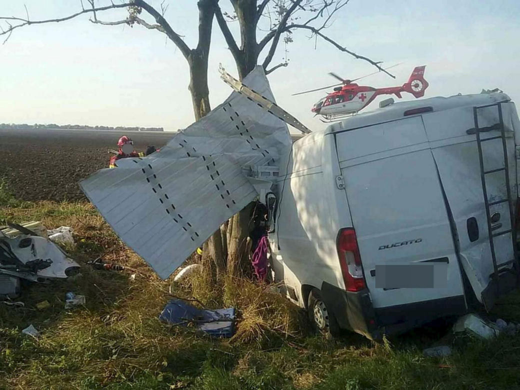 Rodzina zginęła wracając z wakacji. Rozdzierający serce pogrzeb Esterki, Artura i Łucji