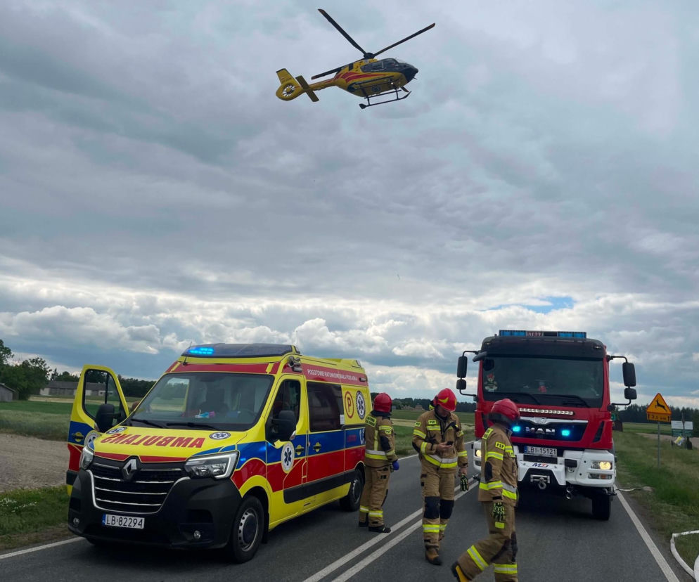 Wypadek na DK-63, zderzenie autobusu i osobówki