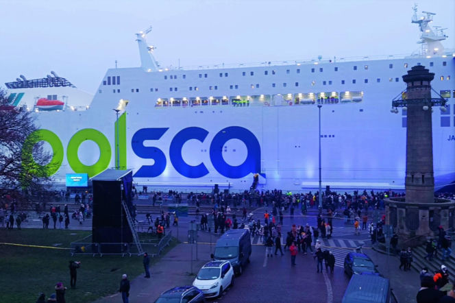 Chrzest promu Jantar Unity