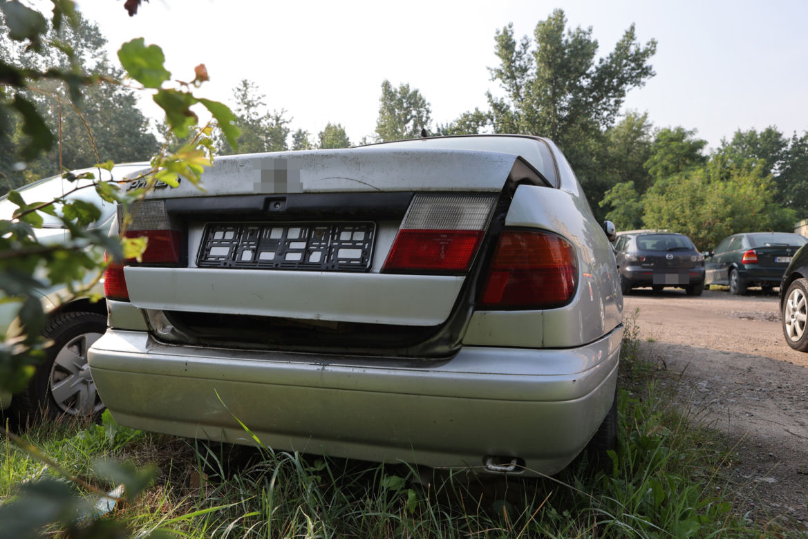 Sprzątamy miasto z wraków. Patrol "SE" na tropie porzuconych aut 