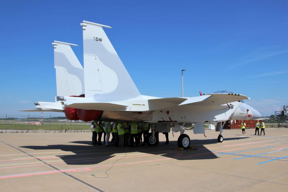 F-15QA Eagle II przed lotem do Europy