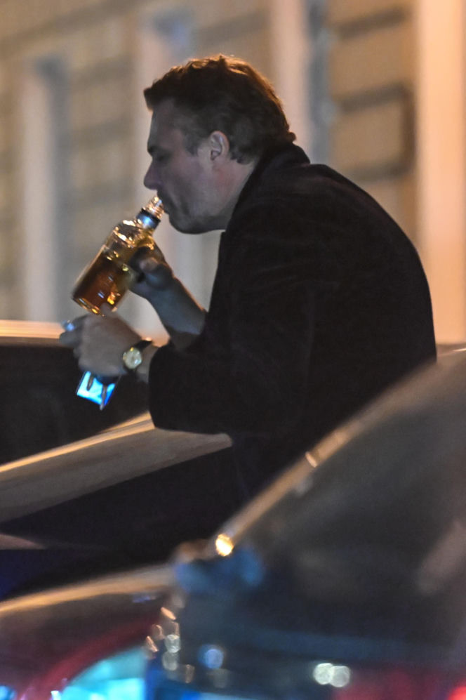 Marek Bukowski tak znany aktor pije pod kinem