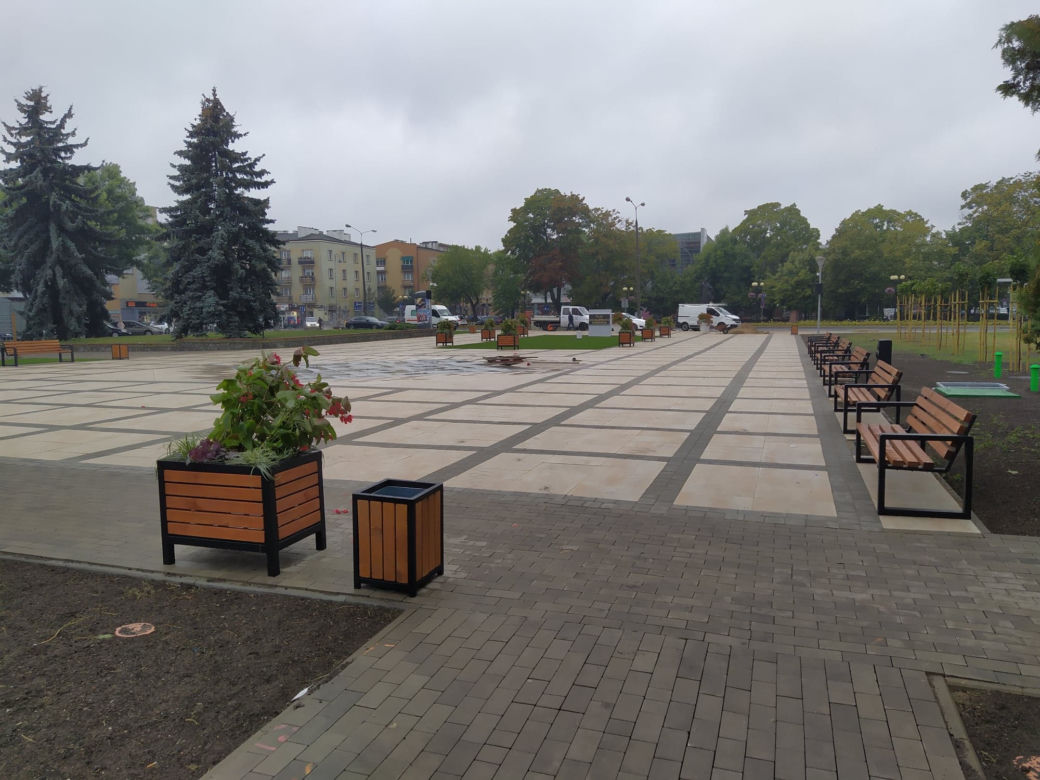 ZOBACZ jak wygląda plac gen. W. Sikorskiego w Siedlcach tuż po zakończeniu prac remontowych!
