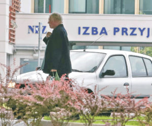 Mąż czuwa przy Braunek w szpitalu