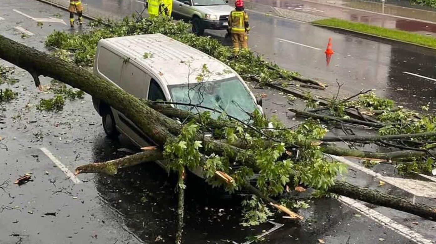 Auto Bubasa po nawałnicy 19 lipca