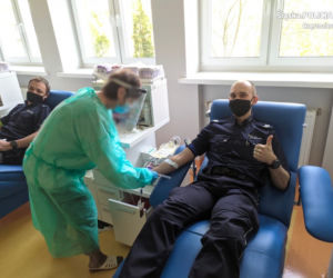Policjanci z Częstochowy postanowili dać przykład innym. Piękny gest!
