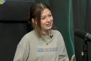 „Tiki znikają tylko wtedy, gdy śpiewam”. Zuza Jabłońska o życiu z zespołem Tourette’a