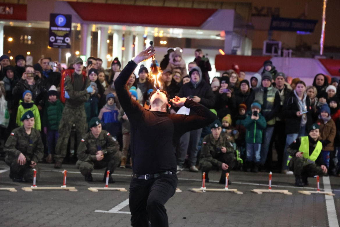 Światełko do nieba i ognisty pokaz. Tak Lublin zakończył granie dla Wielkiej Orkiestry Świątecznej Pomocy 2024!