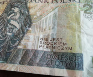 Do obiegu trafiły FAŁSZYWE banknoty