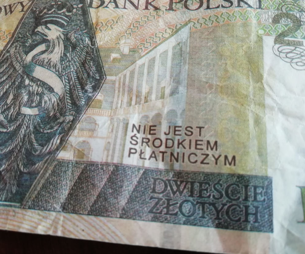 Do obiegu trafiły FAŁSZYWE banknoty
