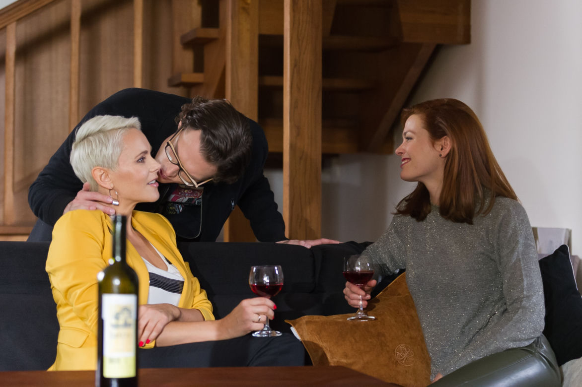 Na Wspólnej, Ilona (Anna Samusionek), Anna (Magdalena Woleńska), Maks (Adam Fidusiewicz)