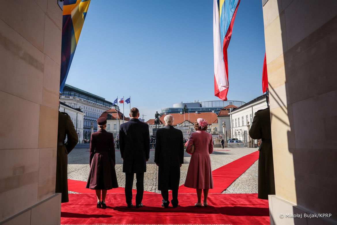 Wizyta szwedzkiej pary królewskiej w Polsce. Powitanie w Pałacu Prezydenckim