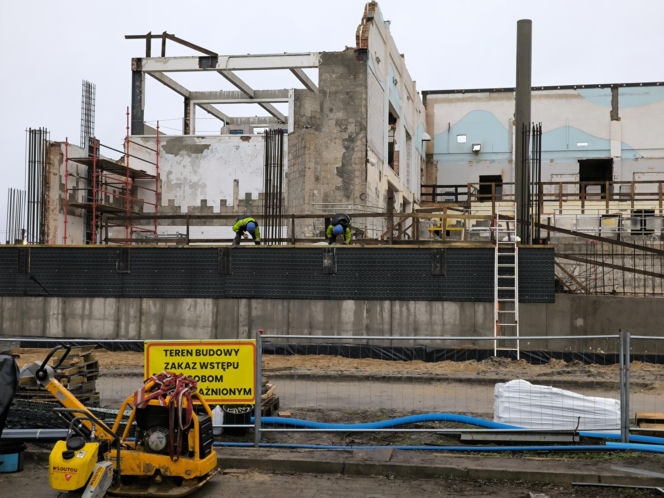 Modernizacja pływalni Akwawit w Lesznie